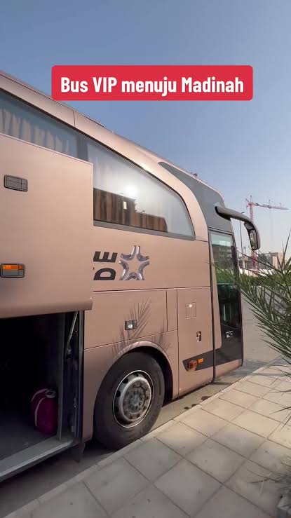 Bus VIP Transportasi Jemaah