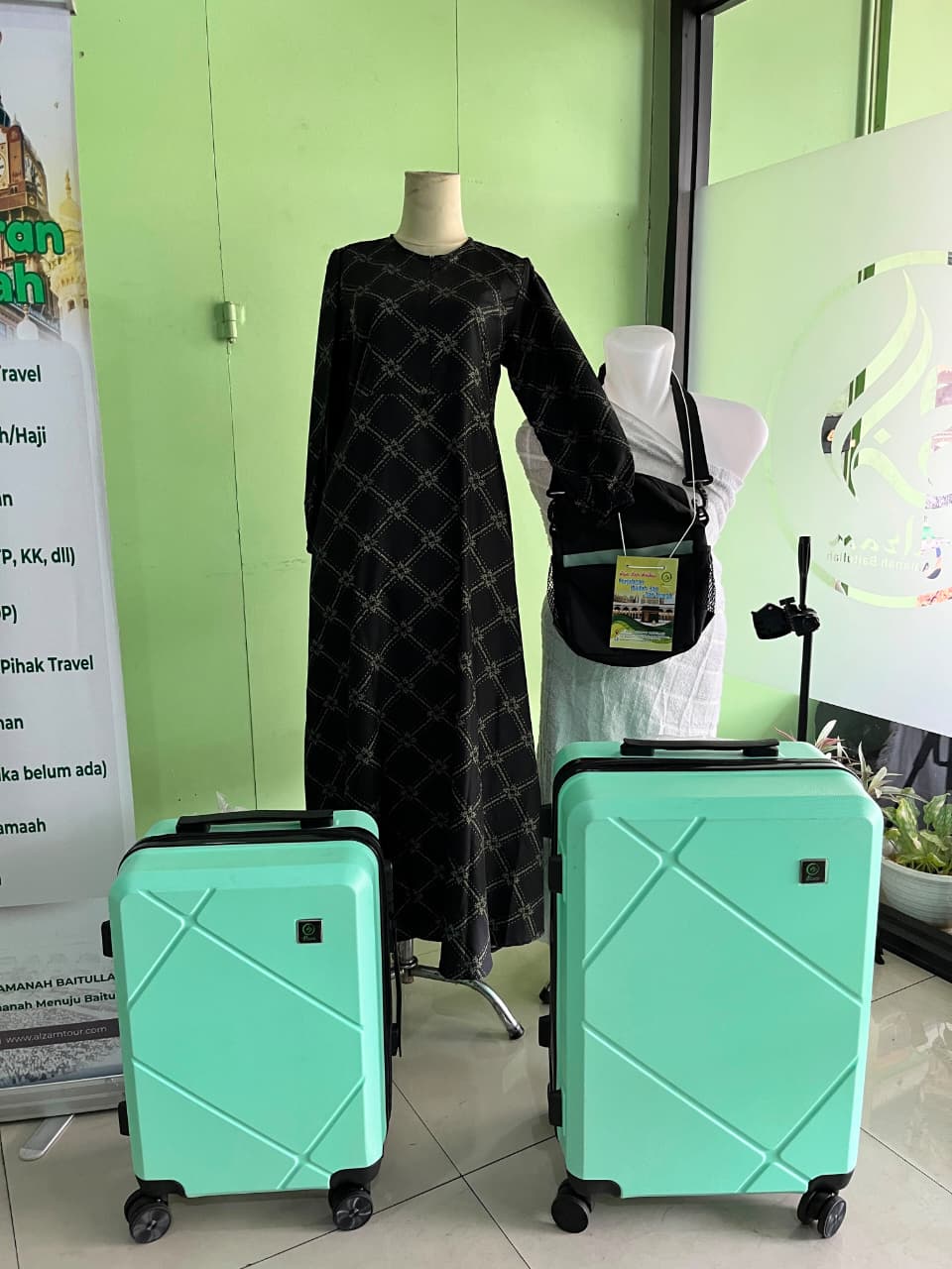 Perlengkapan Umroh Alzam Tour 2